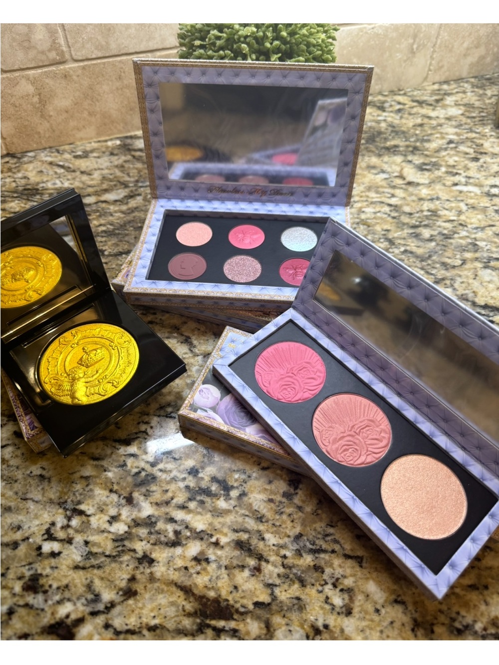 Pat McGrath Pink and Gold Blush & Highlight Palette Set Bridgerton Collection.